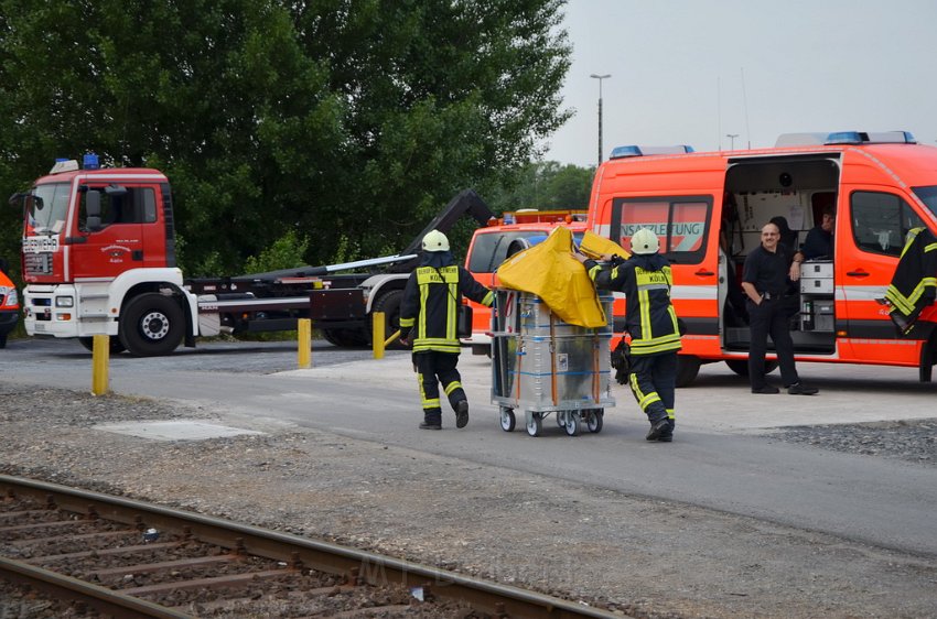 Kesselwagen undicht Gueterbahnhof Koeln Kalk Nord P099.JPG